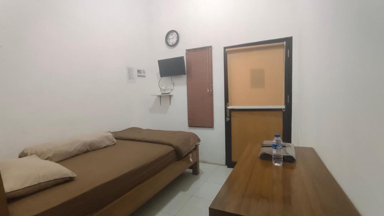 Hotel Oyo 90157 Griya Andon Syariah Cirebon Exterior foto